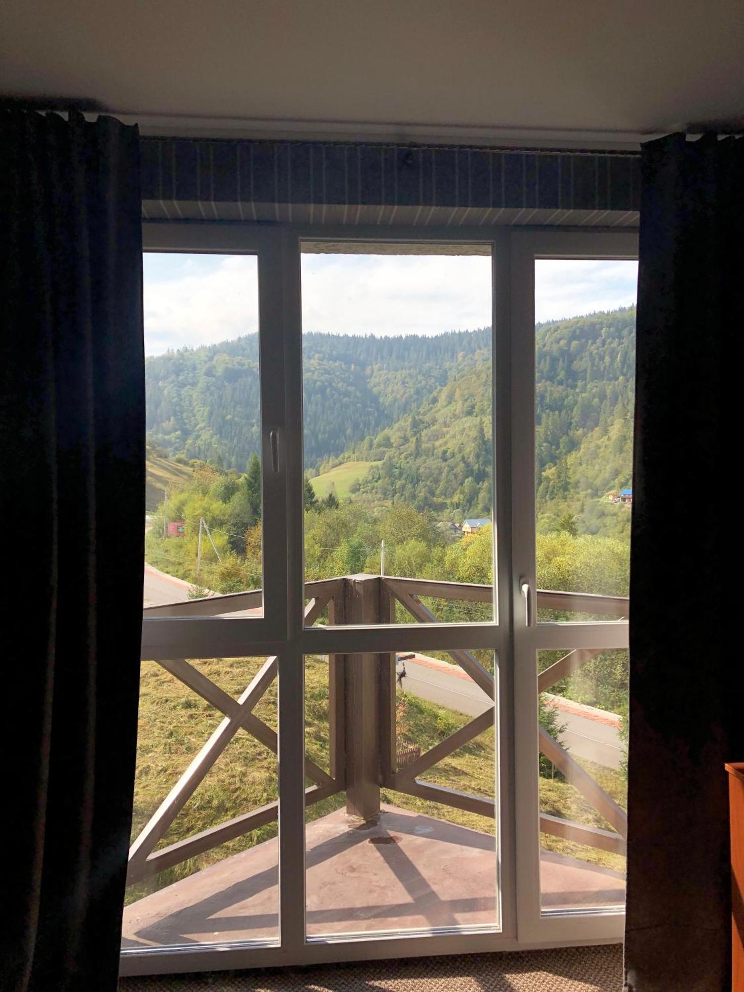Terem Hotel Slavske Ngoại thất bức ảnh